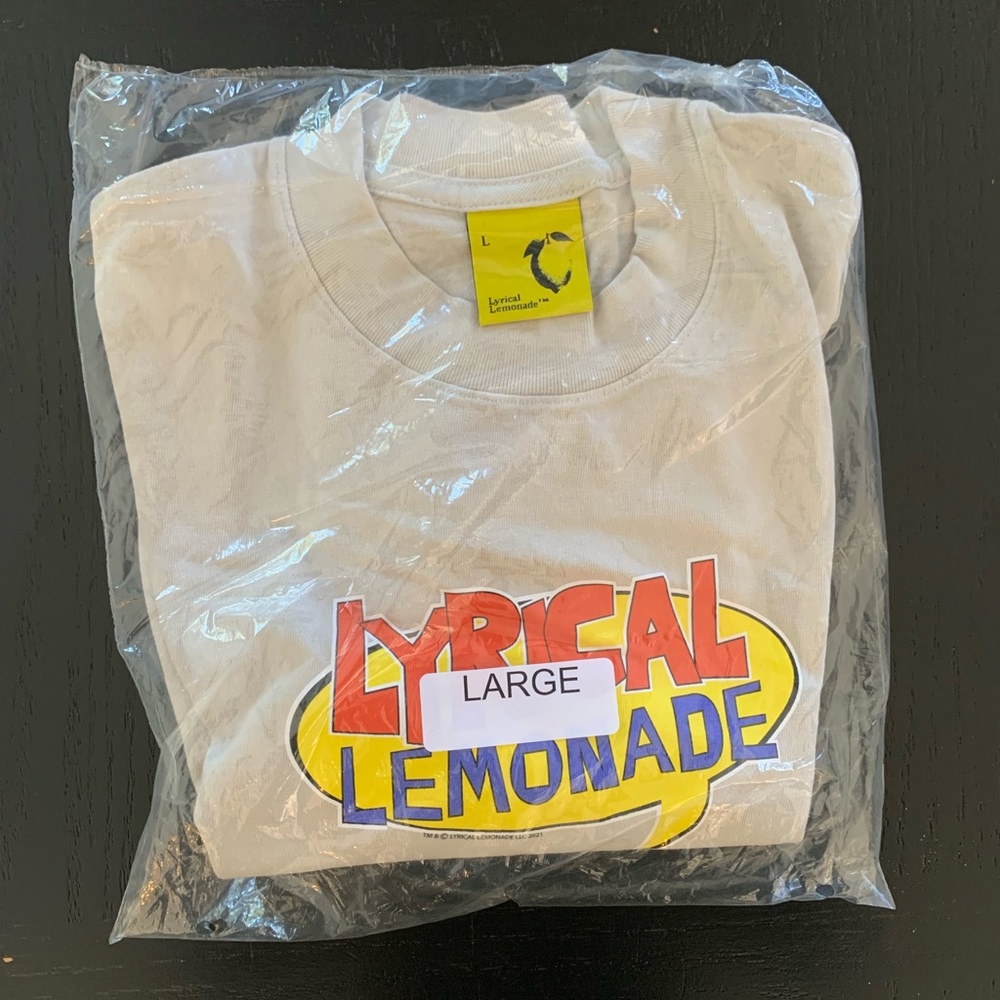 New Lyrical Lemonade Colorful Convo Tee Size Large